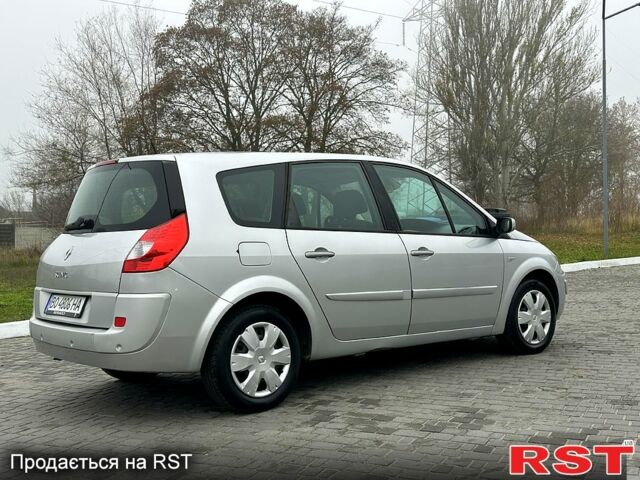 Серый Рено Гранд Сценик, объемом двигателя 1.6 л и пробегом 187 тыс. км за 5700 $, фото 6 на Automoto.ua