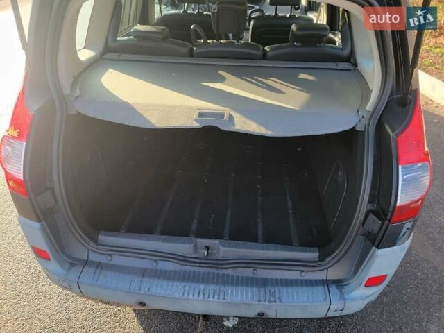 Сірий Рено Гранд Сценік, об'ємом двигуна 2 л та пробігом 195 тис. км за 5600 $, фото 50 на Automoto.ua