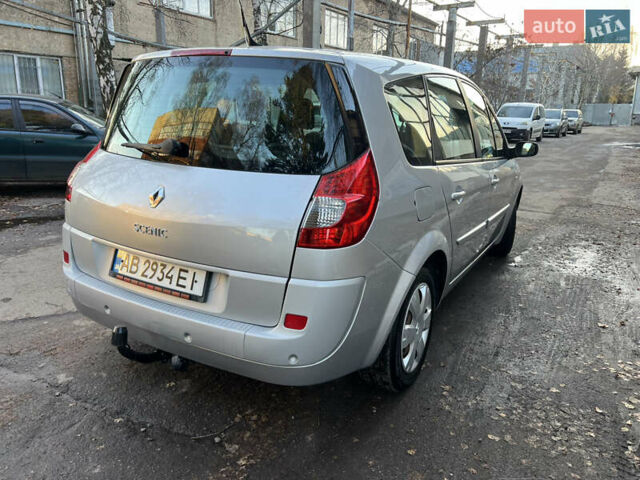 Серый Рено Гранд Сценик, объемом двигателя 2 л и пробегом 235 тыс. км за 4600 $, фото 19 на Automoto.ua