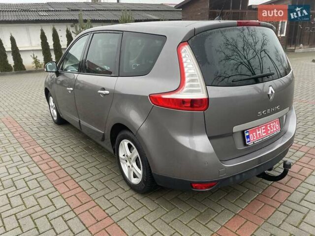Серый Рено Гранд Сценик, объемом двигателя 1.6 л и пробегом 204 тыс. км за 7100 $, фото 6 на Automoto.ua