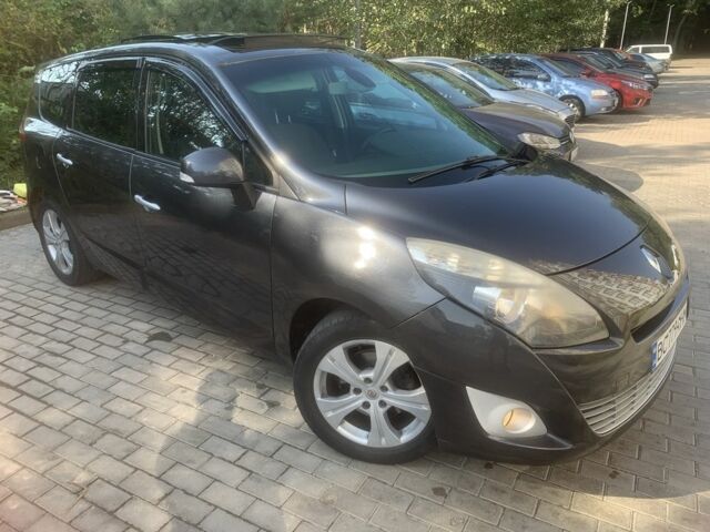 Серый Рено Гранд Сценик, объемом двигателя 1.5 л и пробегом 320 тыс. км за 6800 $, фото 7 на Automoto.ua