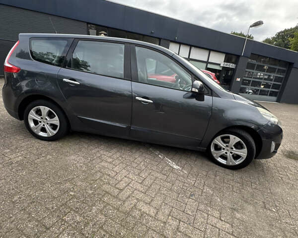 Рено Гранд Сценик 2009 в Луцке на Automoto.ua Серый Рено Гранд Сценик, объемом двигателя 1.4 л и пробегом 205 тыс. км за 5300 $, фото 7 на Automoto.ua