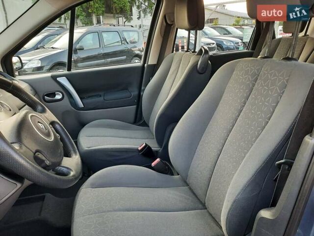 Серый Рено Гранд Сценик, объемом двигателя 1.6 л и пробегом 194 тыс. км за 6300 $, фото 45 на Automoto.ua