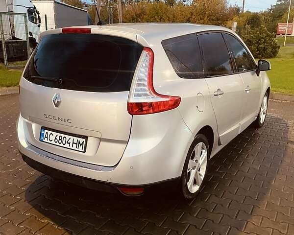 Серый Рено Гранд Сценик, объемом двигателя 1.4 л и пробегом 280 тыс. км за 6900 $, фото 2 на Automoto.ua