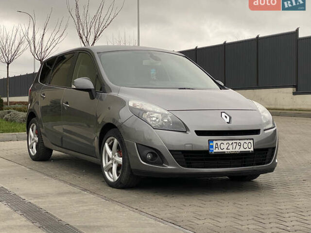 Серый Рено Гранд Сценик, объемом двигателя 1.46 л и пробегом 243 тыс. км за 6900 $, фото 5 на Automoto.ua