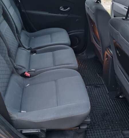 Сірий Рено Гранд Сценік, об'ємом двигуна 1.5 л та пробігом 243 тис. км за 6600 $, фото 33 на Automoto.ua