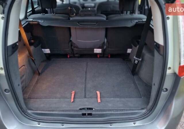 Сірий Рено Гранд Сценік, об'ємом двигуна 1.5 л та пробігом 243 тис. км за 6600 $, фото 6 на Automoto.ua