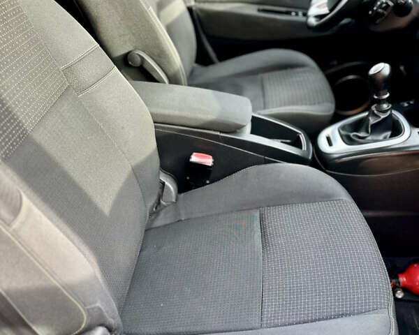 Рено Гранд Сценик 2009 в Житомире на Automoto.ua Серый Рено Гранд Сценик, объемом двигателя 1.5 л и пробегом 245 тыс. км за 6299 $, фото 12 на Automoto.ua