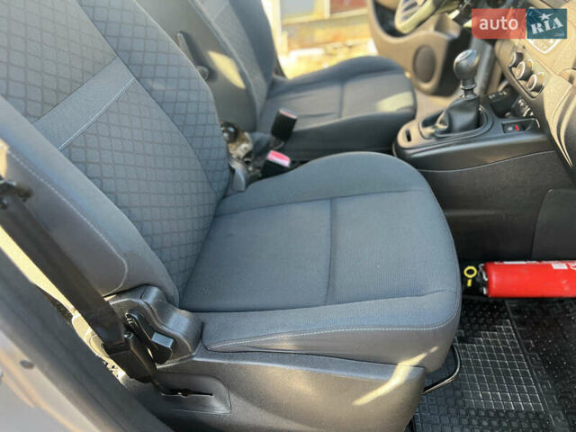 Сірий Рено Гранд Сценік, об'ємом двигуна 1.46 л та пробігом 208 тис. км за 6200 $, фото 16 на Automoto.ua