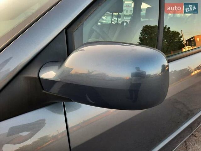 Серый Рено Гранд Сценик, объемом двигателя 1.6 л и пробегом 194 тыс. км за 6300 $, фото 32 на Automoto.ua