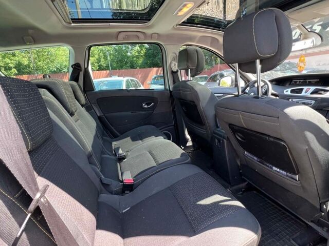 Серый Рено Гранд Сценик, объемом двигателя 1.9 л и пробегом 260 тыс. км за 7250 $, фото 21 на Automoto.ua