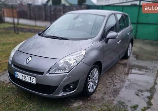 Сірий Рено Гранд Сценік, об'ємом двигуна 1.5 л та пробігом 243 тис. км за 6600 $, фото 8 на Automoto.ua