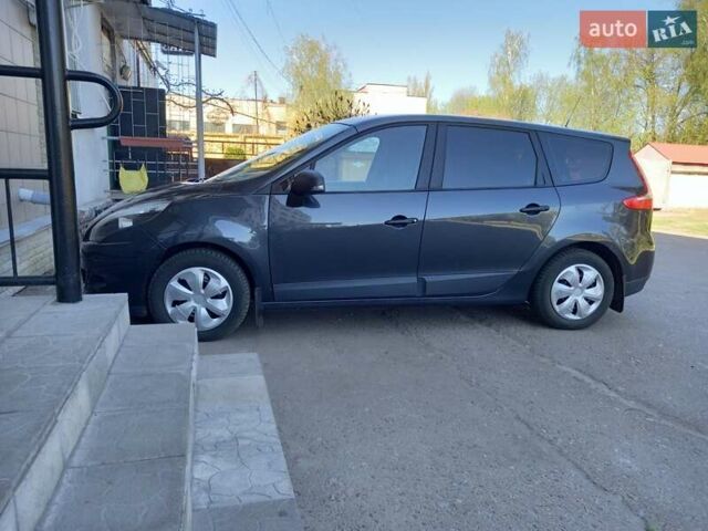 Сірий Рено Гранд Сценік, об'ємом двигуна 1.5 л та пробігом 229 тис. км за 6900 $, фото 23 на Automoto.ua