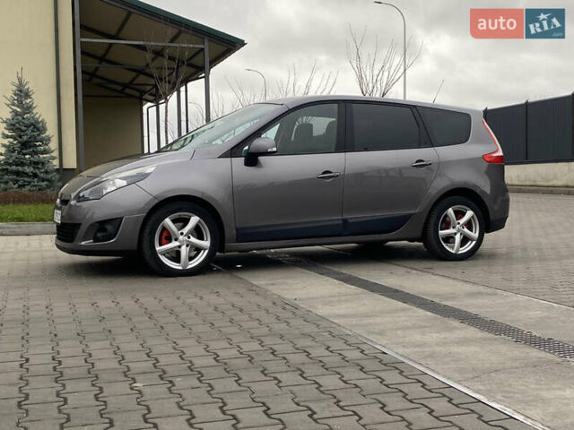 Серый Рено Гранд Сценик, объемом двигателя 1.46 л и пробегом 243 тыс. км за 6900 $, фото 1 на Automoto.ua