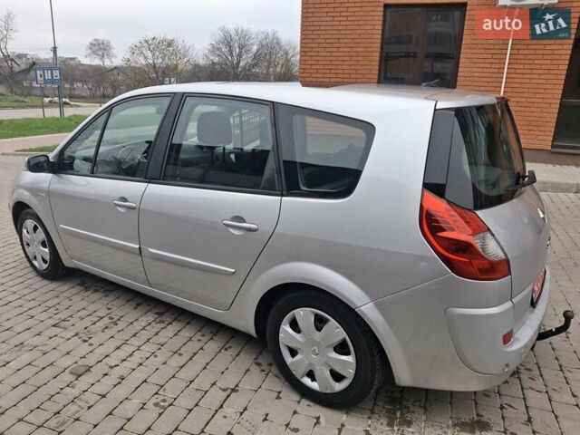 Сірий Рено Гранд Сценік, об'ємом двигуна 1.6 л та пробігом 212 тис. км за 6500 $, фото 4 на Automoto.ua