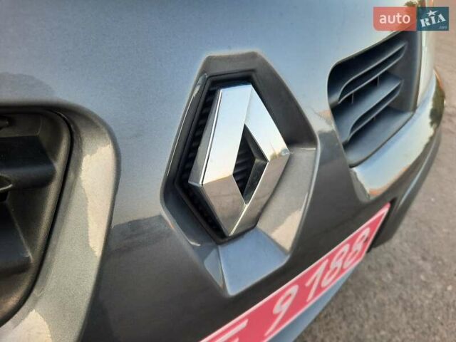 Серый Рено Гранд Сценик, объемом двигателя 1.6 л и пробегом 194 тыс. км за 6300 $, фото 29 на Automoto.ua