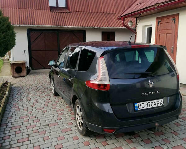 Серый Рено Гранд Сценик, объемом двигателя 1.46 л и пробегом 243 тыс. км за 6999 $, фото 3 на Automoto.ua