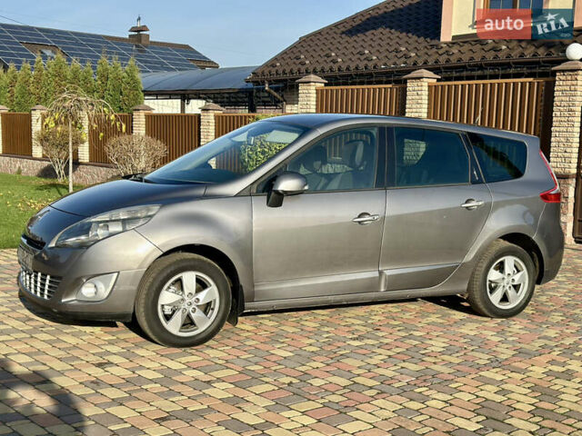 Серый Рено Гранд Сценик, объемом двигателя 1.5 л и пробегом 245 тыс. км за 6299 $, фото 11 на Automoto.ua