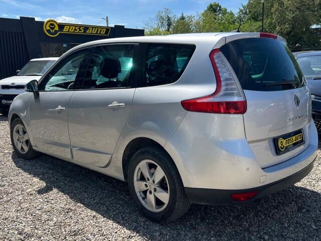 Серый Рено Гранд Сценик, объемом двигателя 1.9 л и пробегом 260 тыс. км за 7250 $, фото 3 на Automoto.ua