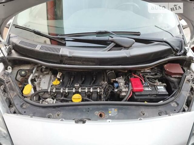 Сірий Рено Гранд Сценік, об'ємом двигуна 1.6 л та пробігом 200 тис. км за 6835 $, фото 175 на Automoto.ua