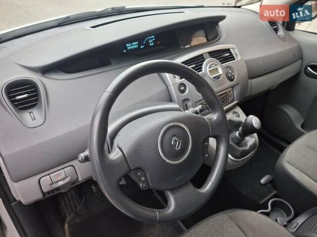 Сірий Рено Гранд Сценік, об'ємом двигуна 1.6 л та пробігом 212 тис. км за 6500 $, фото 32 на Automoto.ua