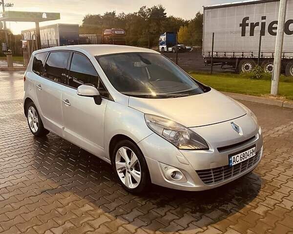 Серый Рено Гранд Сценик, объемом двигателя 1.4 л и пробегом 280 тыс. км за 6900 $, фото 7 на Automoto.ua