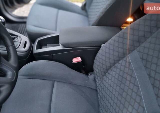 Сірий Рено Гранд Сценік, об'ємом двигуна 1.5 л та пробігом 243 тис. км за 6600 $, фото 24 на Automoto.ua