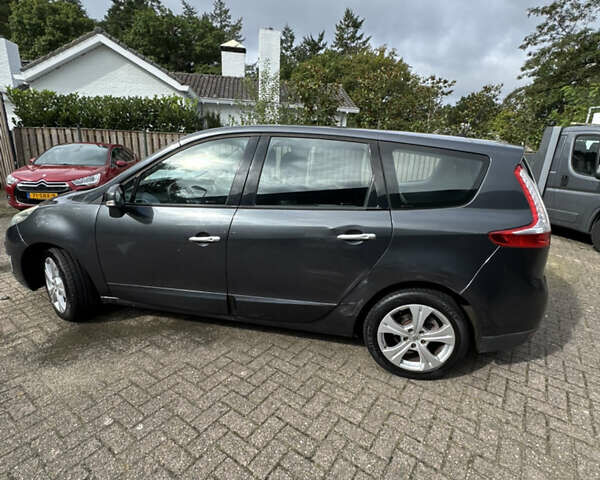 Рено Гранд Сценик 2009 в Луцке на Automoto.ua Серый Рено Гранд Сценик, объемом двигателя 1.4 л и пробегом 205 тыс. км за 5300 $, фото 9 на Automoto.ua