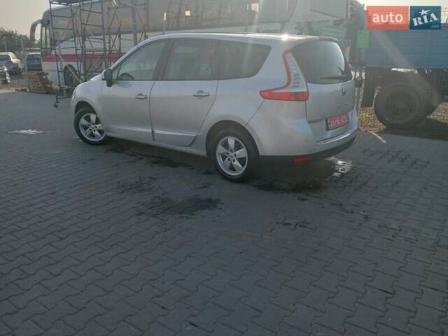 Серый Рено Гранд Сценик, объемом двигателя 1.9 л и пробегом 261 тыс. км за 6500 $, фото 24 на Automoto.ua