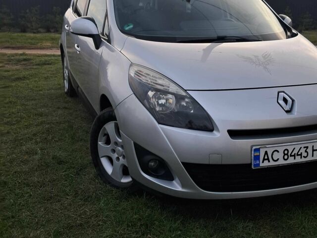 Серый Рено Гранд Сценик, объемом двигателя 1.5 л и пробегом 262 тыс. км за 6899 $, фото 1 на Automoto.ua