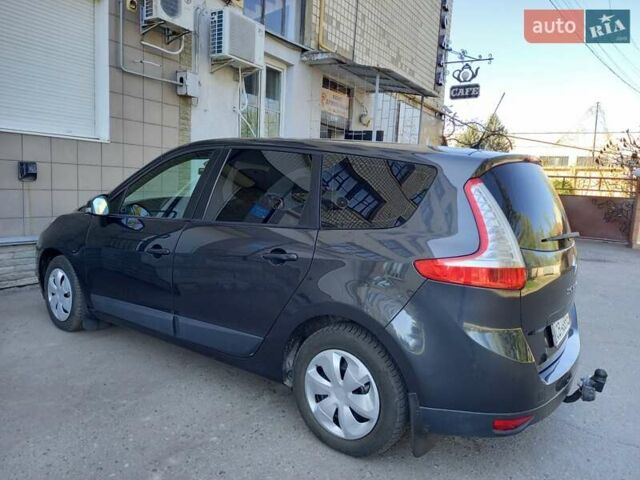 Сірий Рено Гранд Сценік, об'ємом двигуна 1.5 л та пробігом 229 тис. км за 6900 $, фото 9 на Automoto.ua