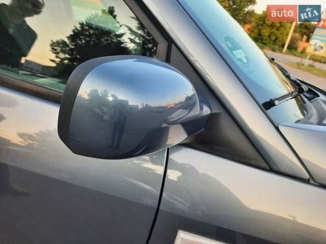 Серый Рено Гранд Сценик, объемом двигателя 1.6 л и пробегом 194 тыс. км за 6300 $, фото 125 на Automoto.ua