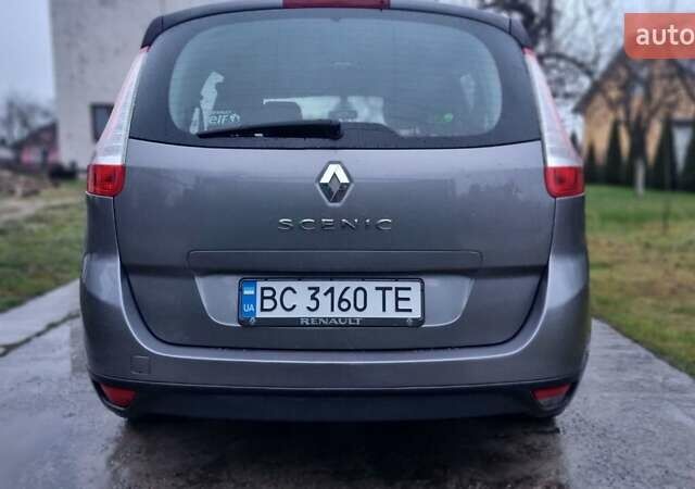 Сірий Рено Гранд Сценік, об'ємом двигуна 1.5 л та пробігом 243 тис. км за 6600 $, фото 4 на Automoto.ua
