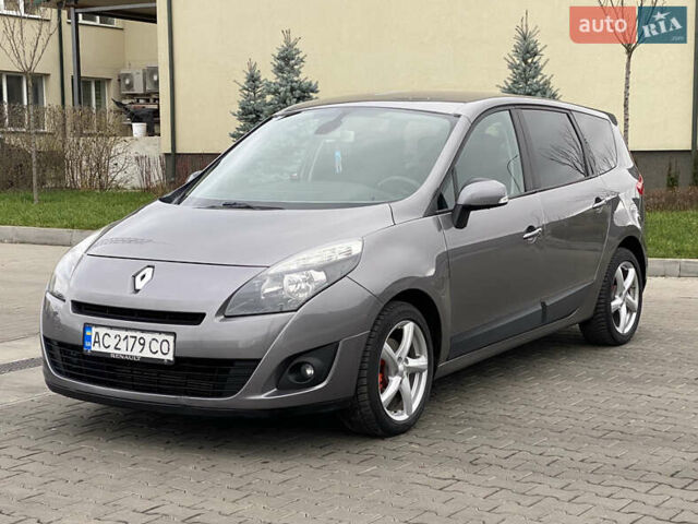 Серый Рено Гранд Сценик, объемом двигателя 1.46 л и пробегом 243 тыс. км за 6900 $, фото 3 на Automoto.ua