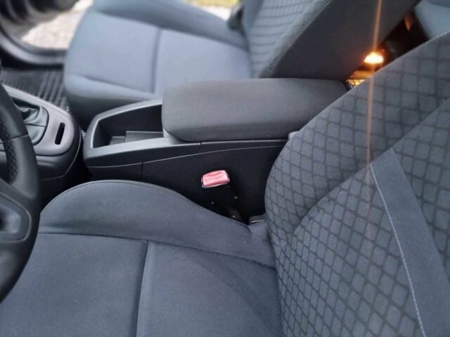 Сірий Рено Гранд Сценік, об'ємом двигуна 1.5 л та пробігом 243 тис. км за 6600 $, фото 8 на Automoto.ua