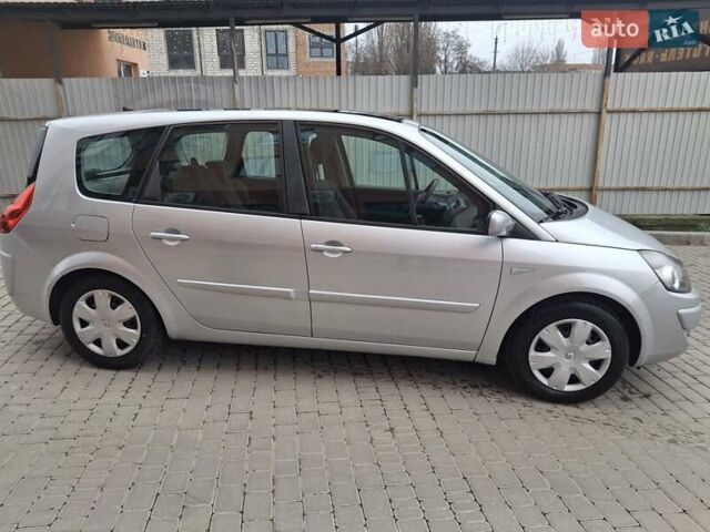 Сірий Рено Гранд Сценік, об'ємом двигуна 1.6 л та пробігом 212 тис. км за 6500 $, фото 12 на Automoto.ua