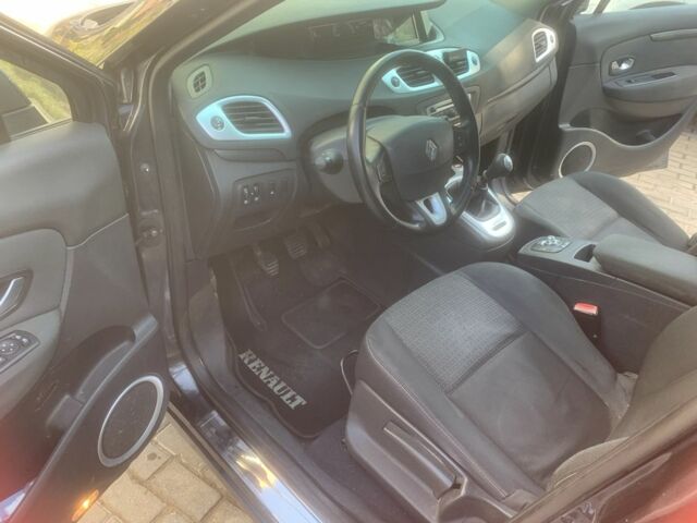 Серый Рено Гранд Сценик, объемом двигателя 1.5 л и пробегом 320 тыс. км за 6800 $, фото 14 на Automoto.ua