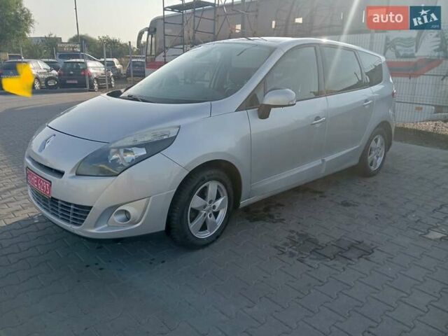 Серый Рено Гранд Сценик, объемом двигателя 1.9 л и пробегом 261 тыс. км за 6500 $, фото 10 на Automoto.ua