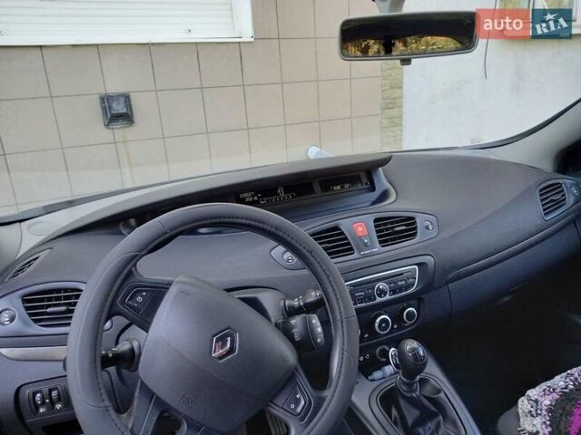 Сірий Рено Гранд Сценік, об'ємом двигуна 1.5 л та пробігом 229 тис. км за 6900 $, фото 5 на Automoto.ua