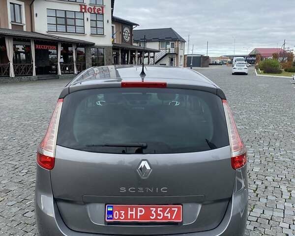 Серый Рено Гранд Сценик, объемом двигателя 1.5 л и пробегом 197 тыс. км за 7250 $, фото 5 на Automoto.ua