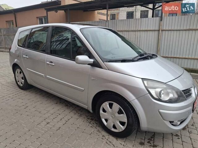 Сірий Рено Гранд Сценік, об'ємом двигуна 1.6 л та пробігом 212 тис. км за 6500 $, фото 9 на Automoto.ua