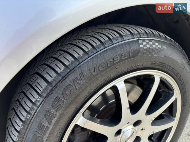 Серый Рено Гранд Сценик, объемом двигателя 1.87 л и пробегом 330 тыс. км за 6500 $, фото 26 на Automoto.ua