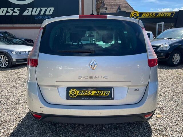 Серый Рено Гранд Сценик, объемом двигателя 1.9 л и пробегом 260 тыс. км за 7250 $, фото 4 на Automoto.ua