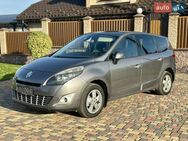 Серый Рено Гранд Сценик, объемом двигателя 1.5 л и пробегом 245 тыс. км за 6299 $, фото 12 на Automoto.ua