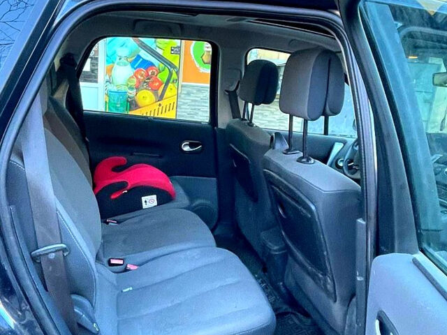 Серый Рено Гранд Сценик, объемом двигателя 2 л и пробегом 333 тыс. км за 6600 $, фото 6 на Automoto.ua