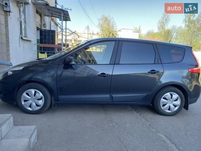 Сірий Рено Гранд Сценік, об'ємом двигуна 1.5 л та пробігом 229 тис. км за 6900 $, фото 7 на Automoto.ua