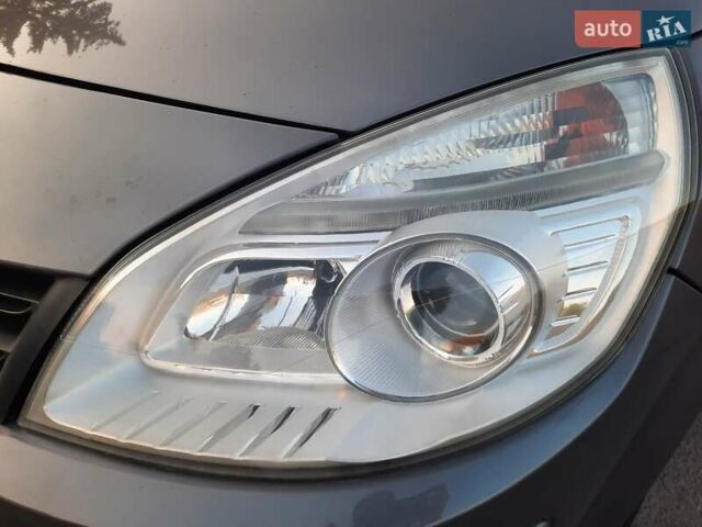 Серый Рено Гранд Сценик, объемом двигателя 1.6 л и пробегом 194 тыс. км за 6300 $, фото 25 на Automoto.ua