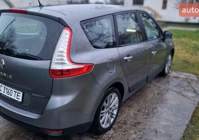 Сірий Рено Гранд Сценік, об'ємом двигуна 1.5 л та пробігом 243 тис. км за 6600 $, фото 3 на Automoto.ua