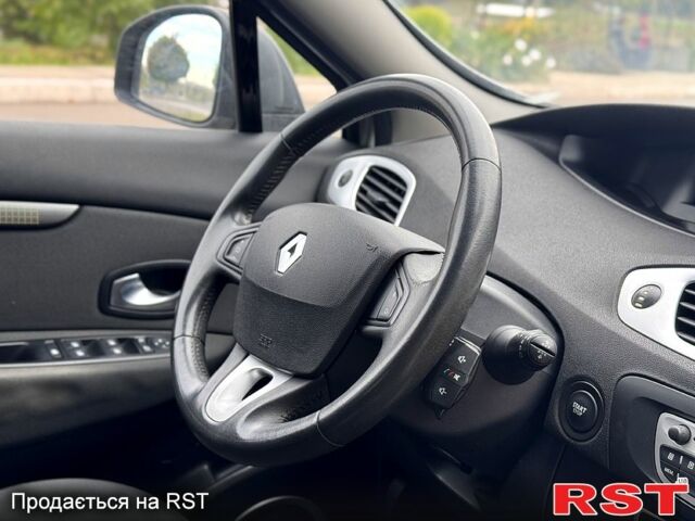 Серый Рено Гранд Сценик, объемом двигателя 1.4 л и пробегом 244 тыс. км за 5999 $, фото 8 на Automoto.ua