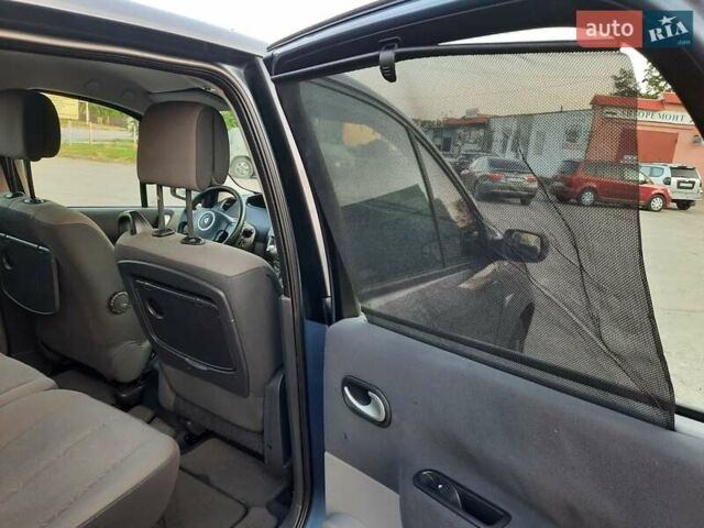 Серый Рено Гранд Сценик, объемом двигателя 1.6 л и пробегом 194 тыс. км за 6300 $, фото 108 на Automoto.ua